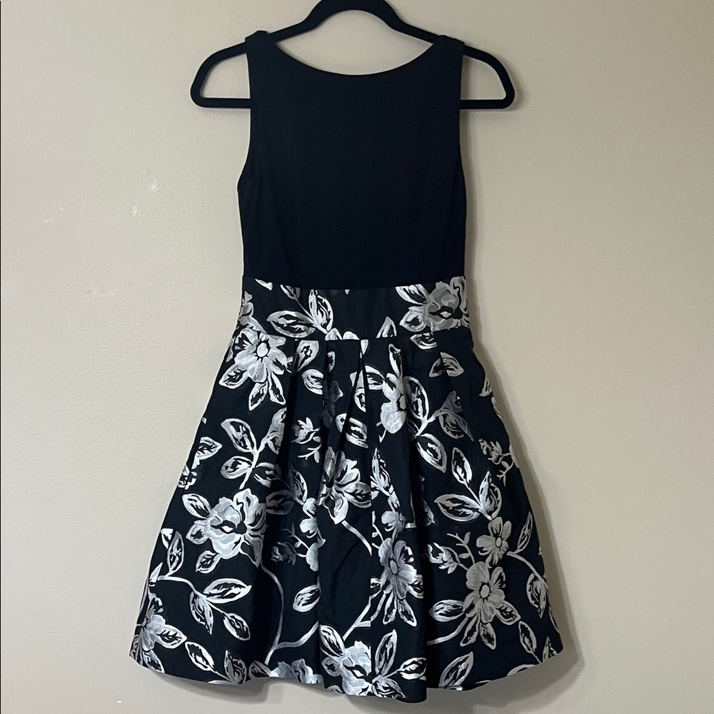 Ralph Lauren Elegant Black and White Dress